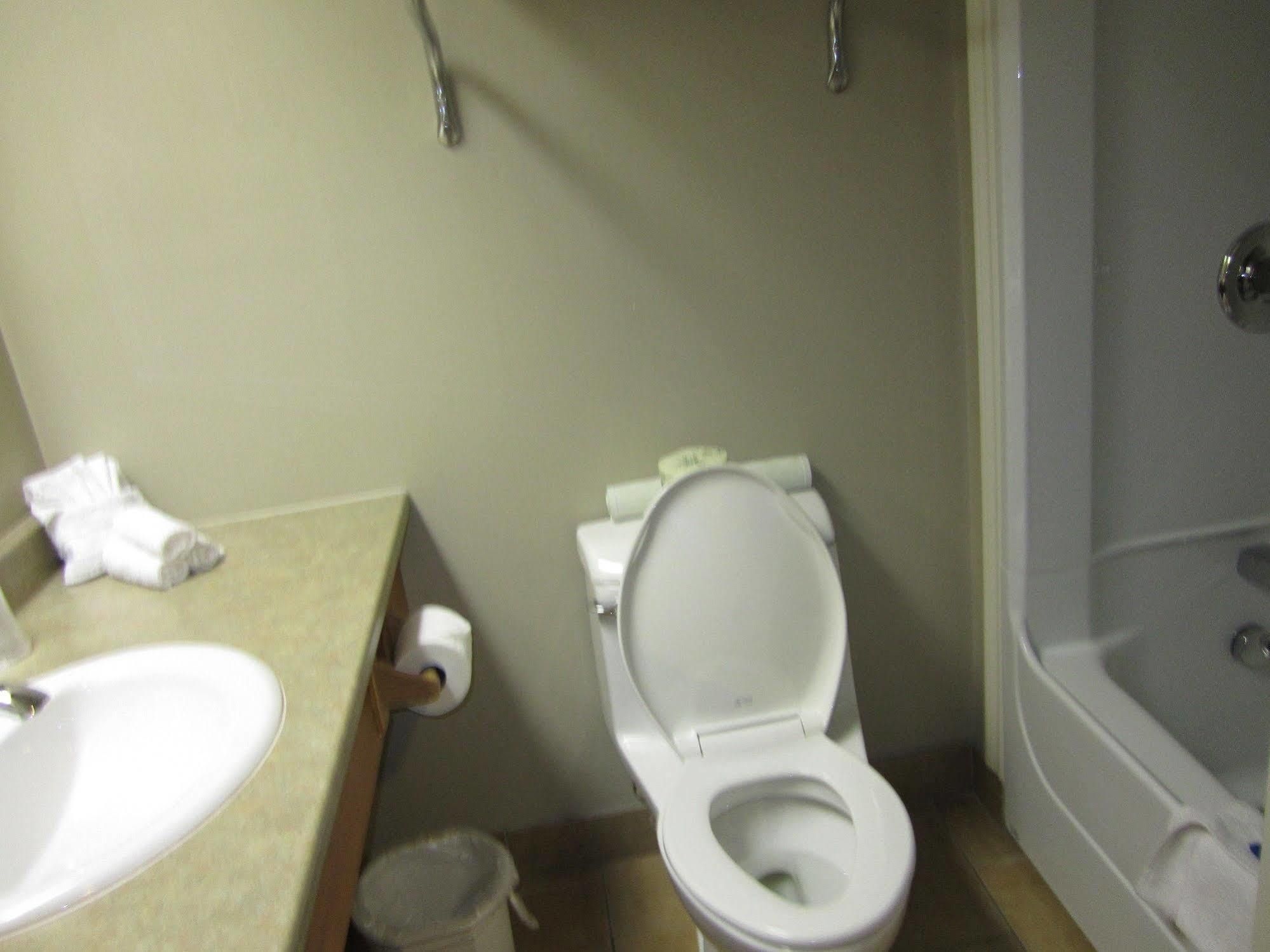 Auberge Bouctouche Inn & Suites Zewnętrze zdjęcie